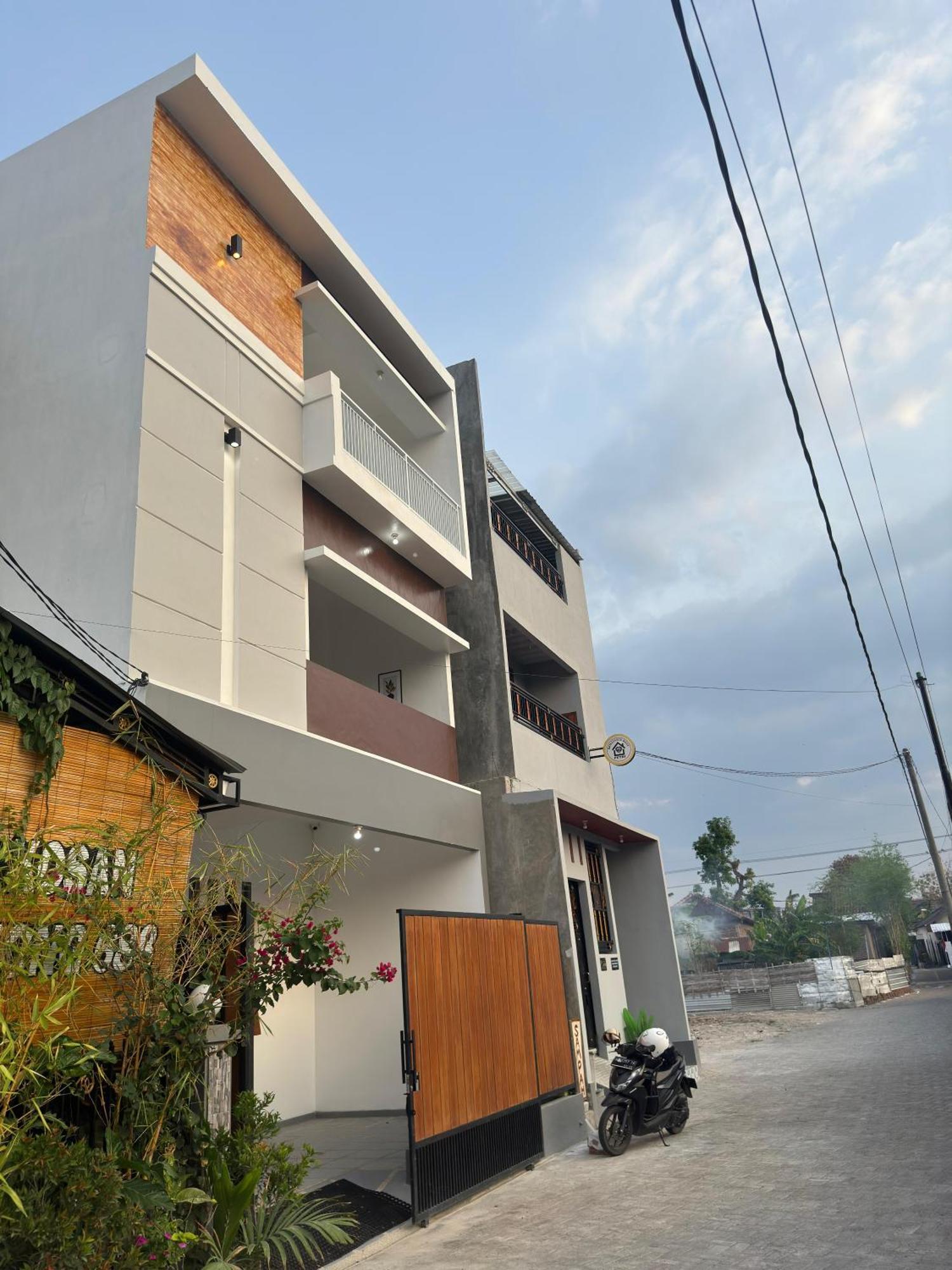 Han Gang Syariah Ponorogo Zewnętrze zdjęcie